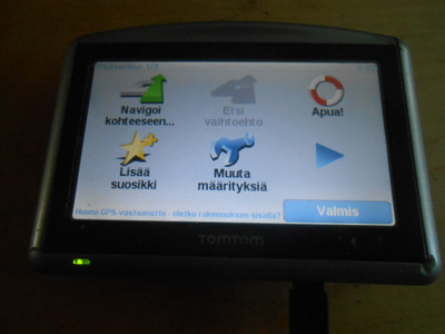 TomTom ONE XL  + Autolaturi, USB johto ja muistikortti.