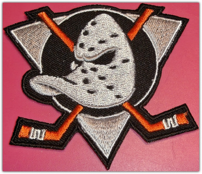 NHL - Anaheim Ducks -kangasmerkki / haalarimerkki