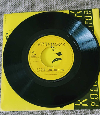 Harvinaninen Kraftwerl single