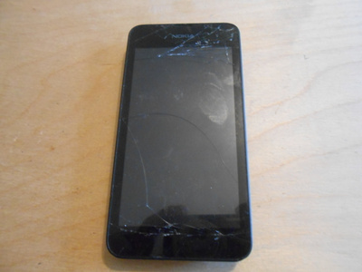 Nokia Lumia 530 varaosiksi.