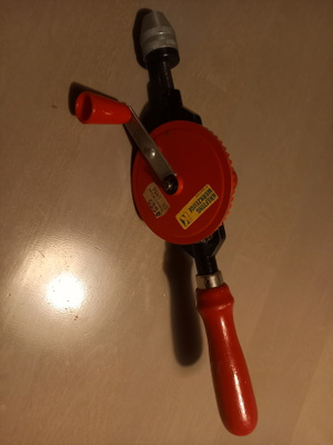Pieni vanha käsipora