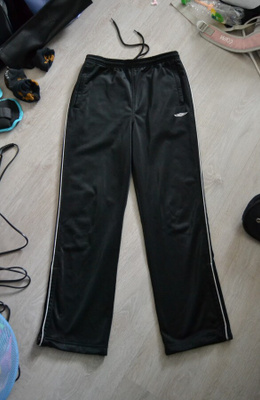 Umbro verkkarihousut 152cm