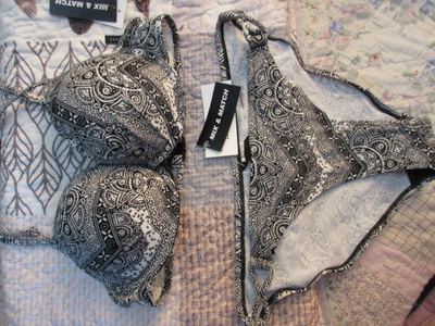 Bikinit 75 B/ M. *uudet*