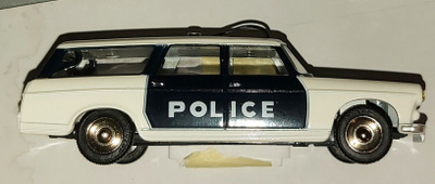 Dinky Toys nro 1429 Peugeot 404 Break Police