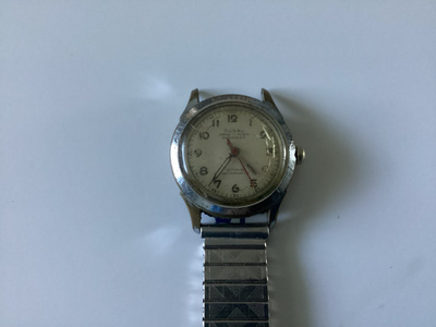 Tusal Swiss Made mekaaninen rannekello