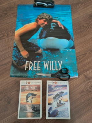 FREE WILLY KERÄILYPAKETTI (JULISTE+2xVHS)