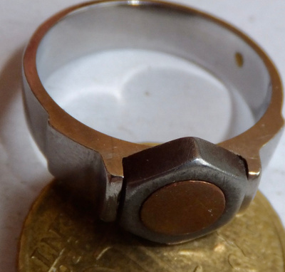 VANHA Rautasormus Koko 17 mm