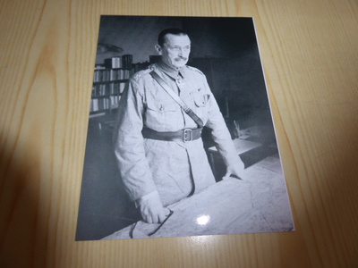 Uusi Mannerheim valokuva koko noin 11 cm x 15 cm