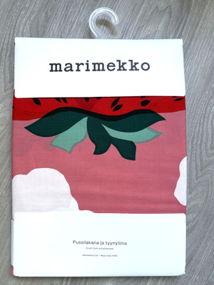 MARIMEKKO MANSIKKAVUORET PUSSILAKANASETTI UUSI