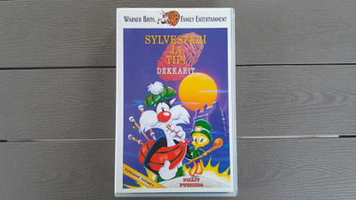 VHS: Sylvesteri ja Tipi Dekkarit: Pillit Pussissa (1995)