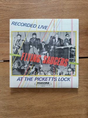 AUCTION - FLYING SAUCERS 10"