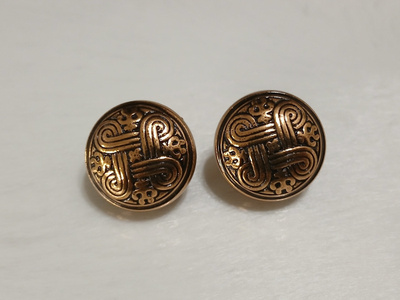 Kalevala koru, Hannunvaakuna, Korvakorut kk pronssi