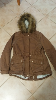 TALVITAKKI 38 H&M Divided ruskea