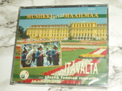 3 X CD Musiikki Kiertää Maailmaa - Itävalta (Uusi)