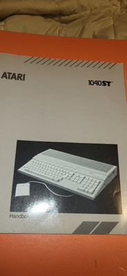 Atari 1040st Handbok