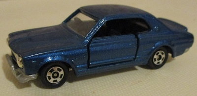 Datsun / Nissan Skyline HT 2000 GT-R Racing Blue Tomica 1:62