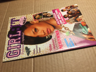 GIRL-IT LEHTI 10/2012 +julisteet HYVÄ