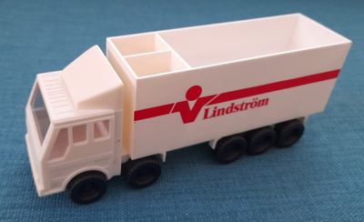 LINDSTRÖM Pikkuauto