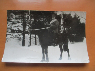 Hämeenlinna upseeri ja kookas hevonen 1940 * ei tv