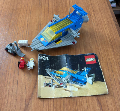 Lego 924 Space Cruiser