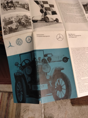 mercedes benz esite / juliste