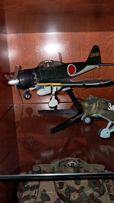 Mitsubishi A6M5 -hävittäjä (Zero)