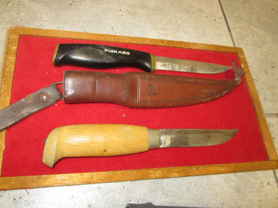 2 PUUKKOA FISKARS & JA JOKU MUU