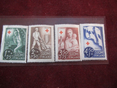Punainen Risti 1941. Sarja