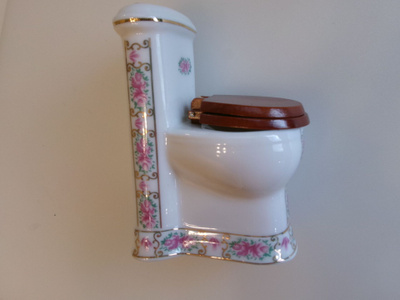 Nukkekoti hieno wc istuin