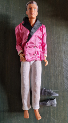 Paul Hasbro mies Barbie