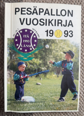 PESÄPALLON VUOSIKIRJA 1993