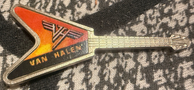 VAN HALEN 1987 RINTANEULA (NEULAOSA PUUTTUU)