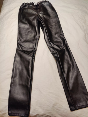 Uudet Name it tekonahkahousut koko 152cm