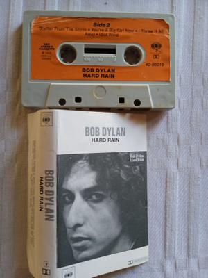 C- KASETTI: BOB DYLAN : HARD RAIN