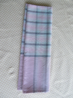 Barker Design lila/ vaaleansininen pöytäliina 84* 90 cm!