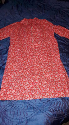 Värikäs retromekko / kotiäiti mekko