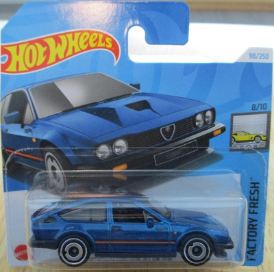 Alfa-Romeo GTV6 3.0 Coupe 3 Door Blue 1987 Hot Wheels 1:64