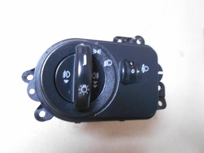 Ajovalokytkin Ford  2S6T13A024CA.  Ford Fiesta Mk5,  2001-08