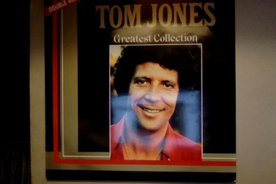TOM JONES:::GREATEST COLLECTION : 2 x VINYYLI  LP   FIN-1989