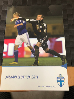 Jalkapallokirja 2011.