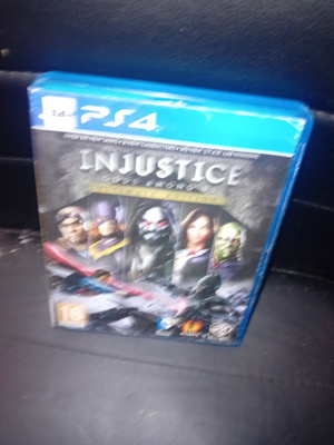 PS4 INJUSTICE GODS AMONG US ( SIS POSTIKULU)