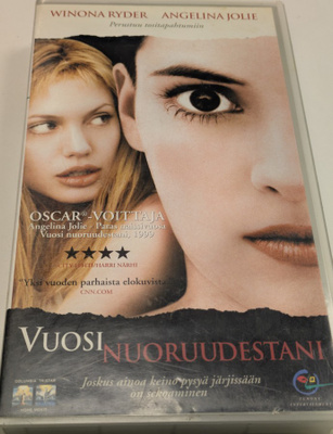 Vuosi Nuoruudestani (VHS) Angelina Jolie Winona Ryder