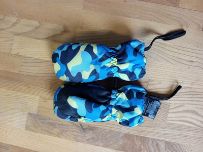 Siniset camo talvirukkaset koko 2 (2-4 v)