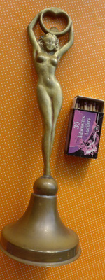 Olut pullon avaaja, alaston nainen antiikkia 26cm