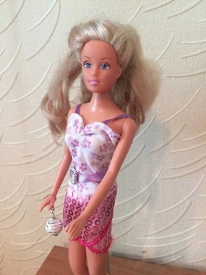 82 .. Käsintehty Kaunis Party Hame .. Barbie Ym..