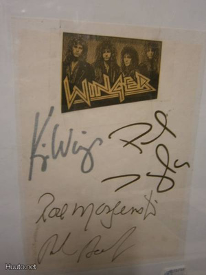 WINGER KOKO BÄNDIN NIMMARIT