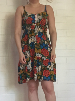 Värikäs mekko S/M
