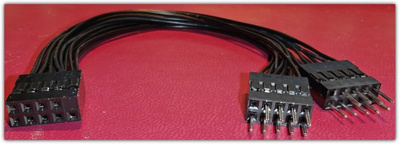 USB 2.0 -headerin tuplalaajennin (9-pin - 2× 9-pin) #31469