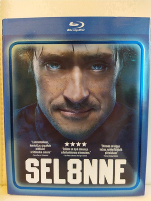 SEL8NNE BLU-RAY