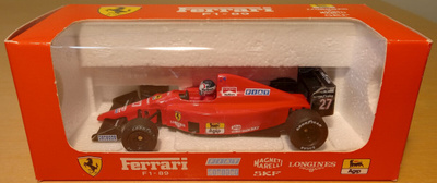 Onyx Ferrari F1-89 -pienoismalli